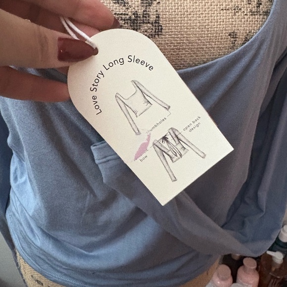 NWT Blogilates Love Story Long Sleeve - Picture 4 of 5